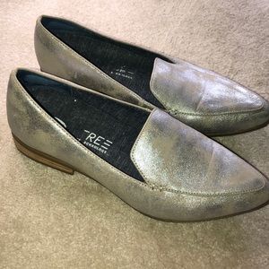 Gorgeous Metallic Dr. Schools Loafers Size 7